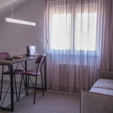 Korpa Deli Maison d'hôtes